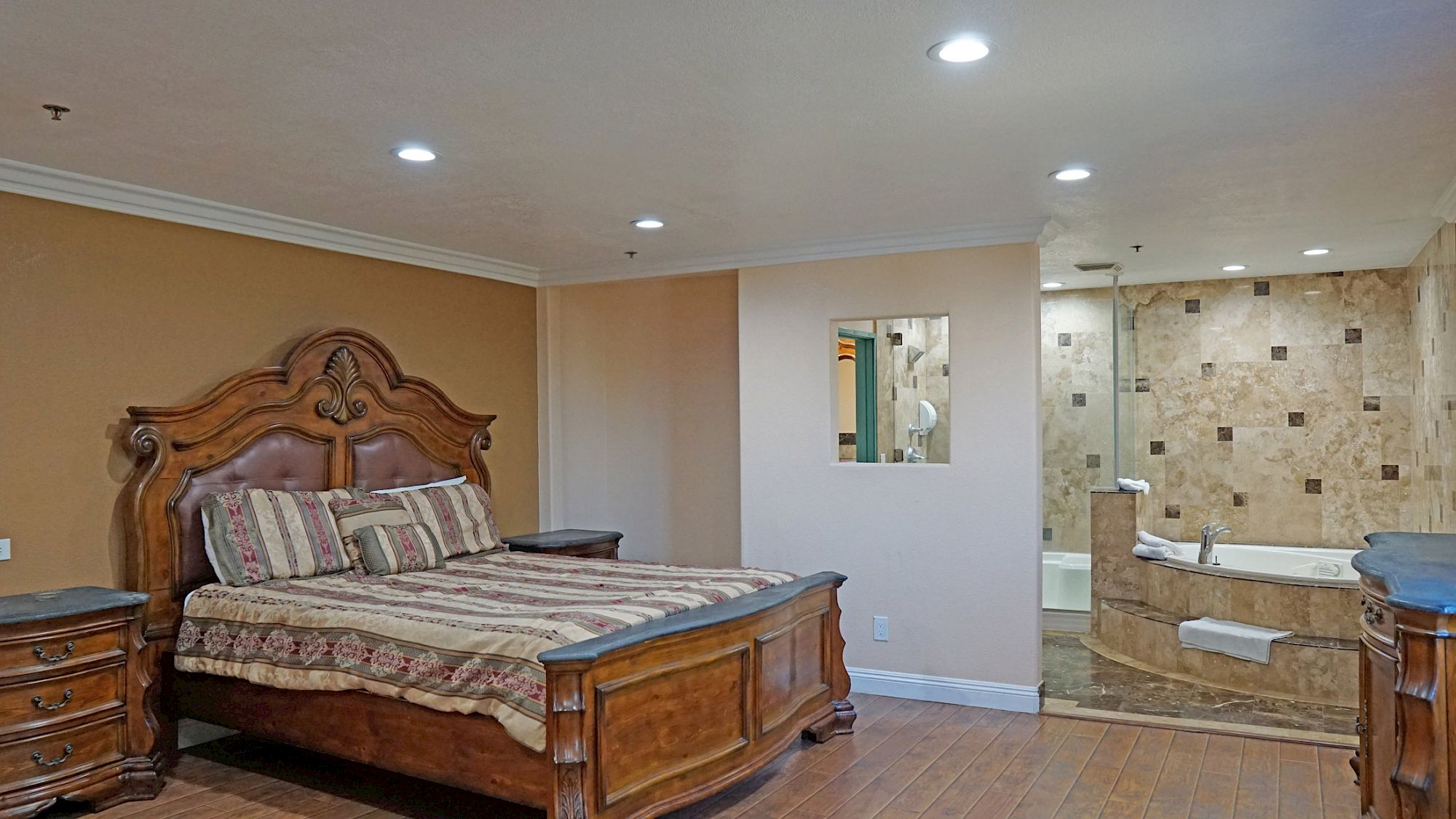 Travelers Inn™ Budget/Cheap Hotel Lawndale California near LAX